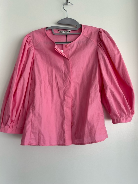 Zara Tops - Zara Bright Pink Puff-Sleeve Button-Down Blouse